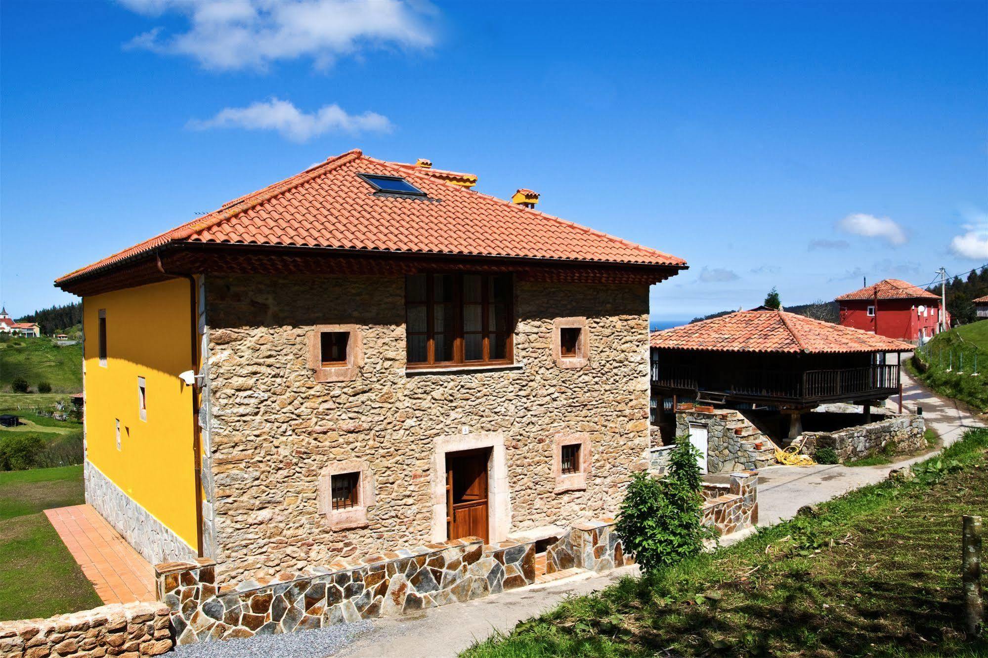 Casa Rural Los Sombredales Soto Del Barco Exterior photo